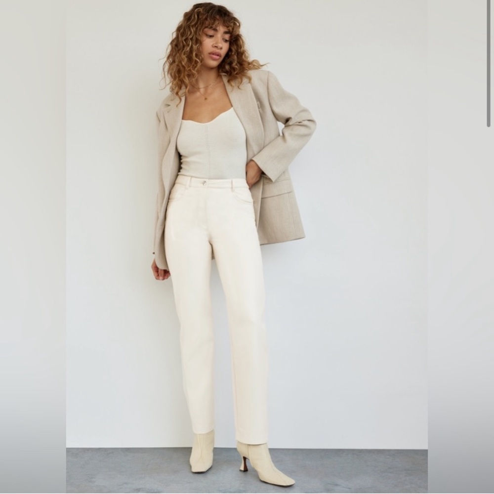 Abercrombie 90s straight Ultra High Rise Vegan Leather Pants